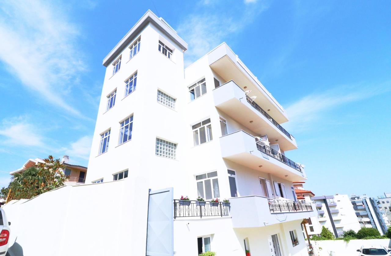 Hotel Kristal Vlorë Exteriér fotografie