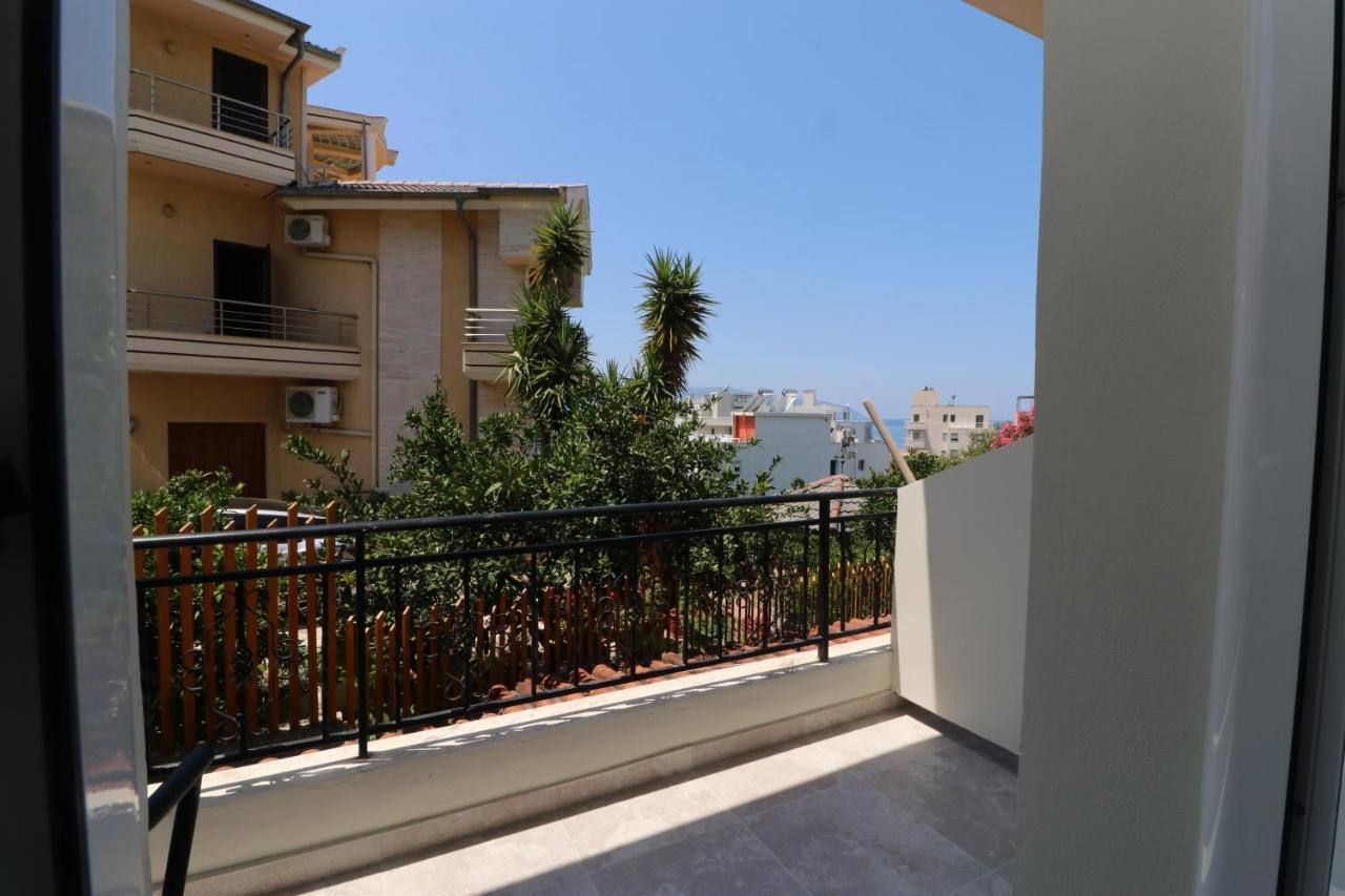 Hotel Kristal Vlorë Exteriér fotografie