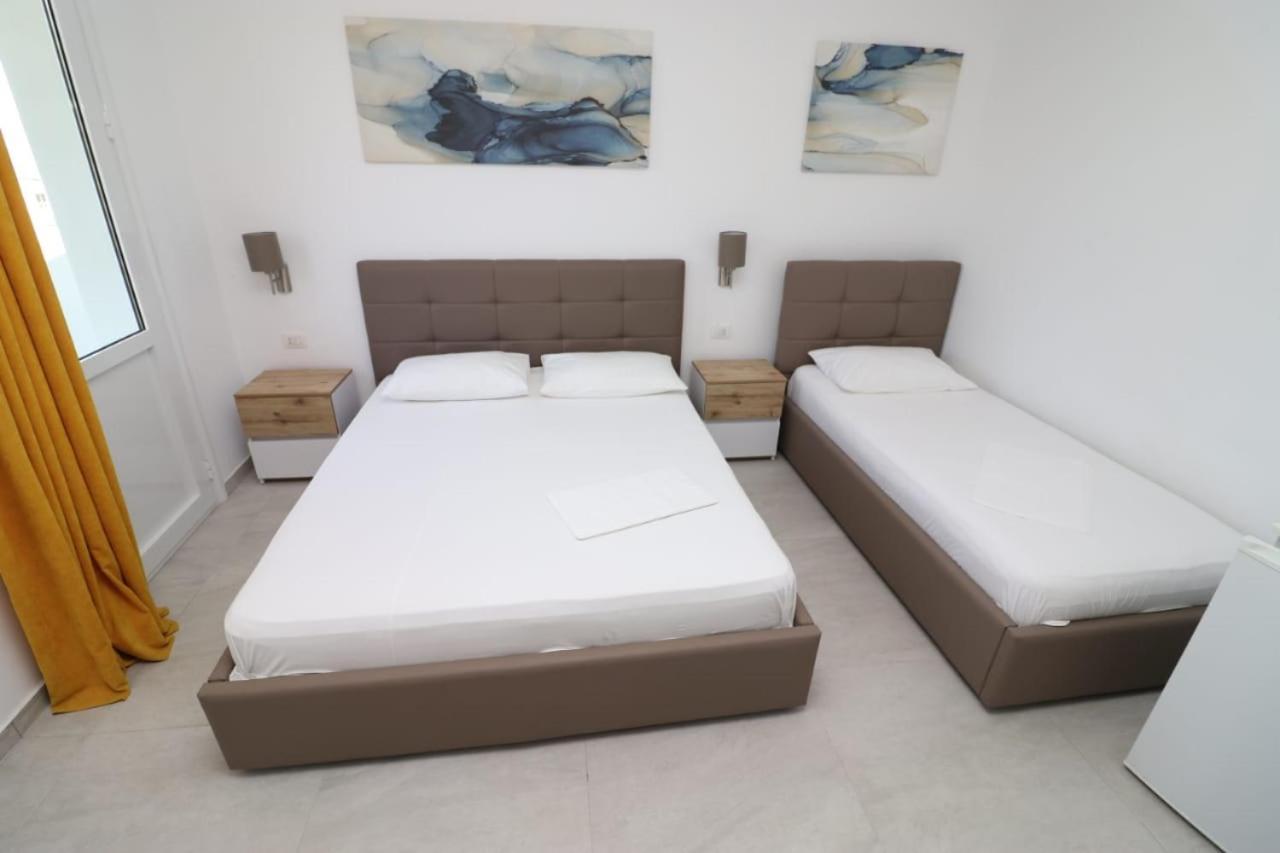 Hotel Kristal Vlorë Exteriér fotografie